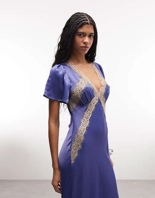 

Синее чайное платье миди с кружевными вставками Reclaimed Vintage