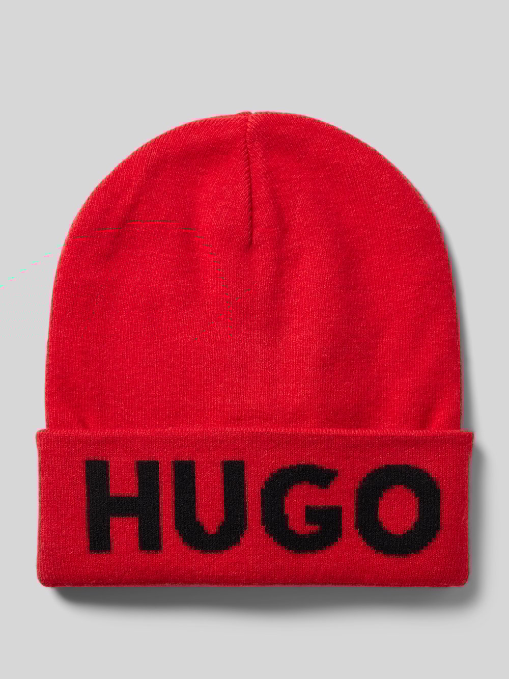 

Шапочка с этикеткой HUGO, красный