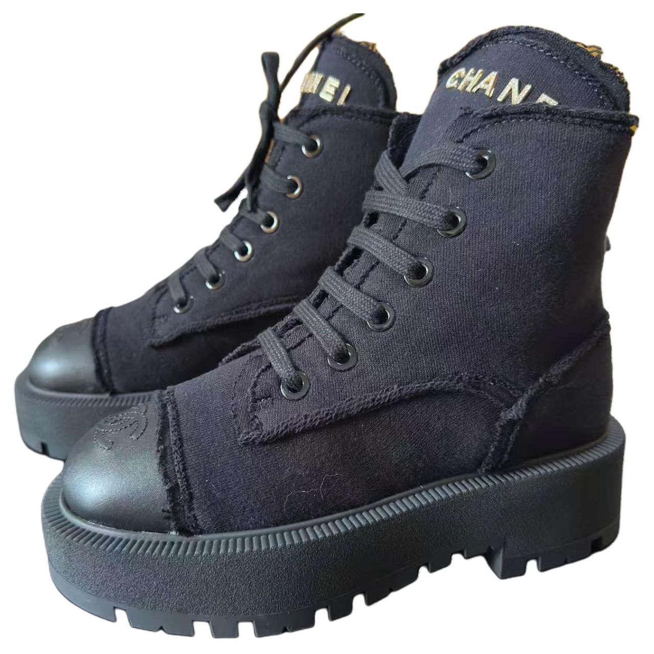 Chanel Короткие ботинки Martin Boot 4,5 см, женские, черный — фото 3