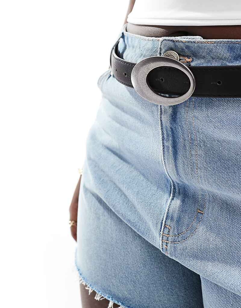 

Черный ремень с овальной пряжкой My Accessories Curve