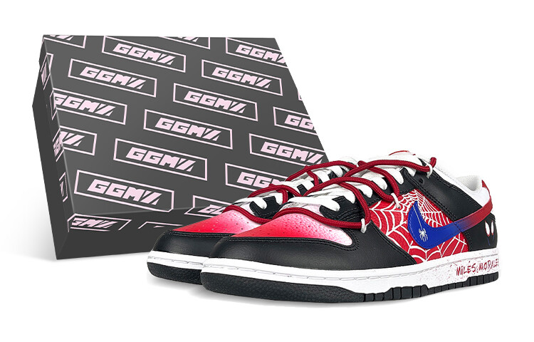 

Кроссовки Nike Dunk, мультиколор
