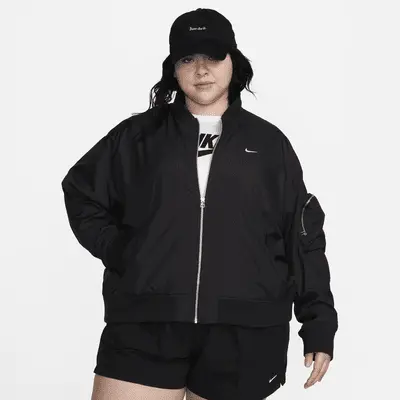 

Куртка Nike Sportswear Essential, черный/белый