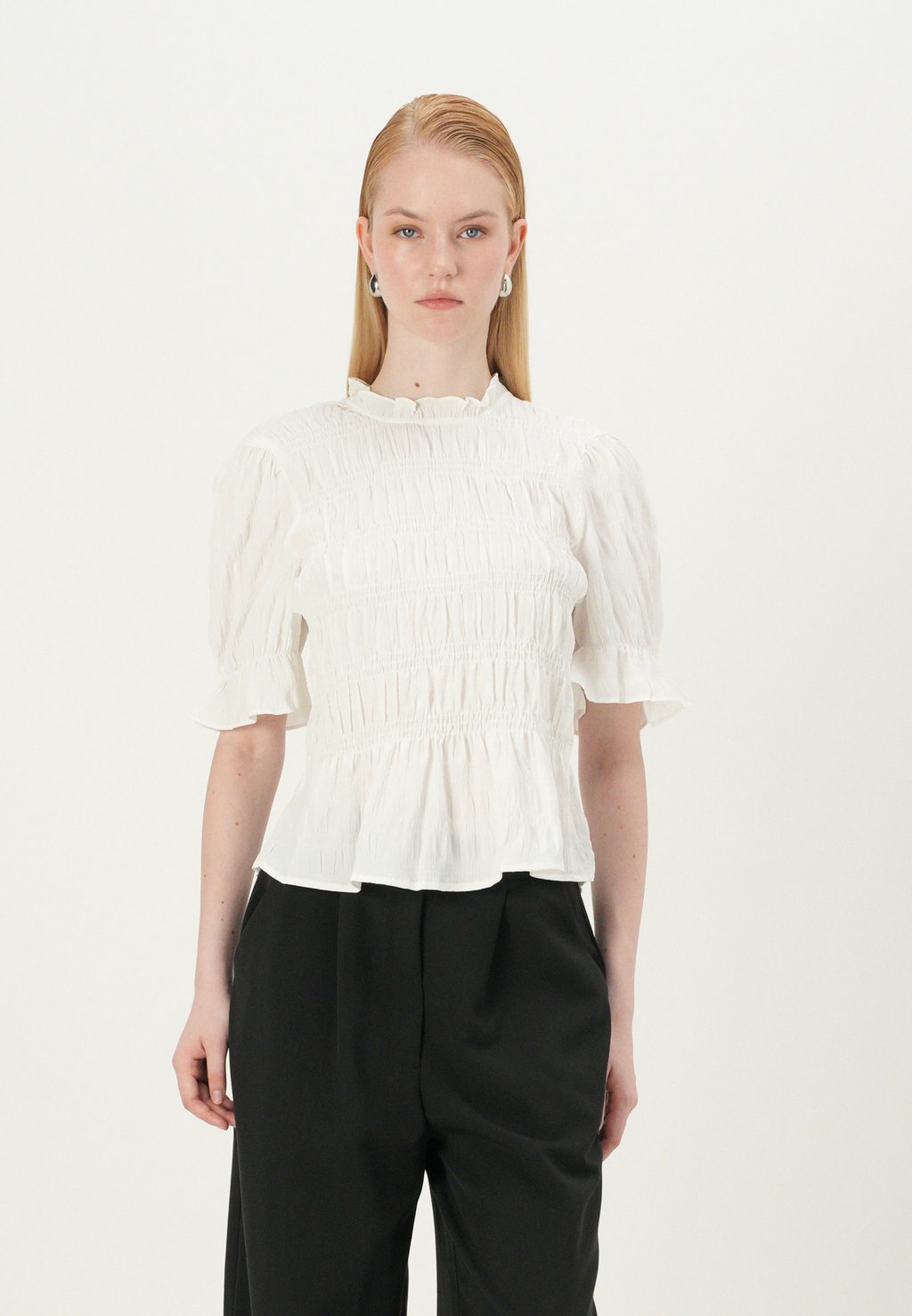 

Блуза PCMOLLY O NECK SMOCK Pieces, белый