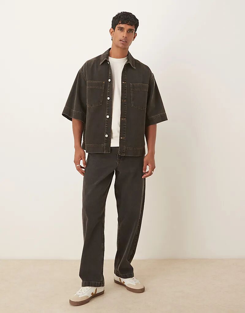 

Джинсы прямого кроя ASOS DESIGN свободного кроя коричневого цвета