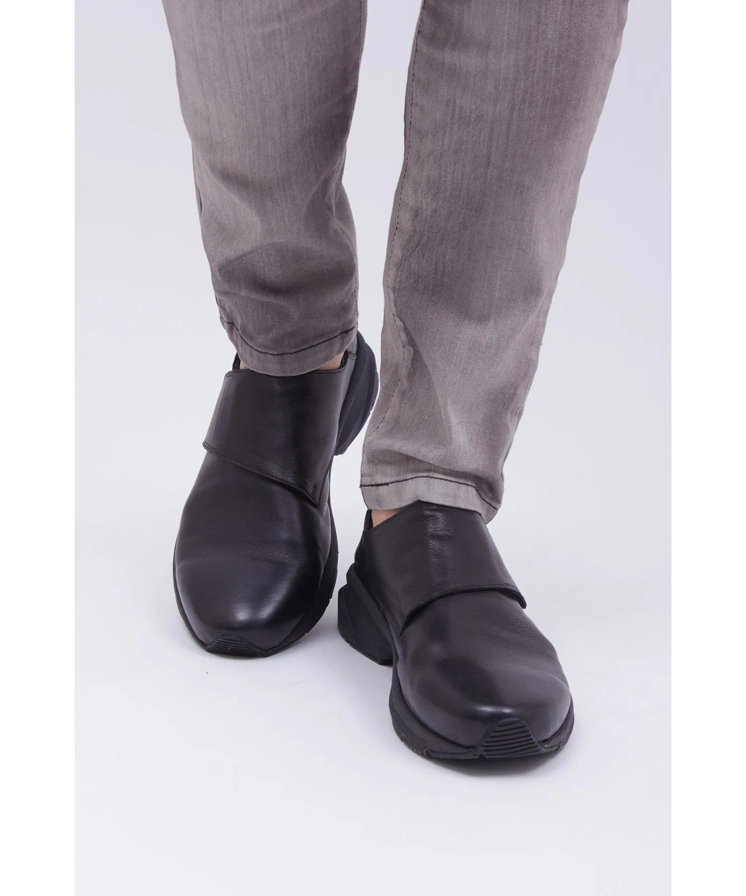 Мужские слипоны из мягкой кожи TORNADO MART Vibram чёрные