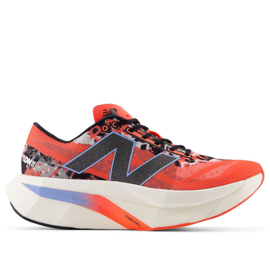 Кроссовки (WMNS) New Balance FuelCell SuperComp Elite v4 'TCS London Marathon Urgent Red', оранжевый — фото 2