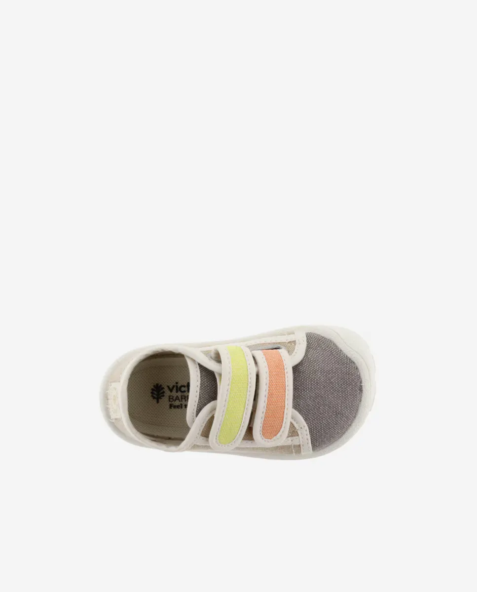 Детские парусиновые туфли Barefoot с двойной застежкой-липучкой и контрастной отделкой Victoria, бежевый — фото 4