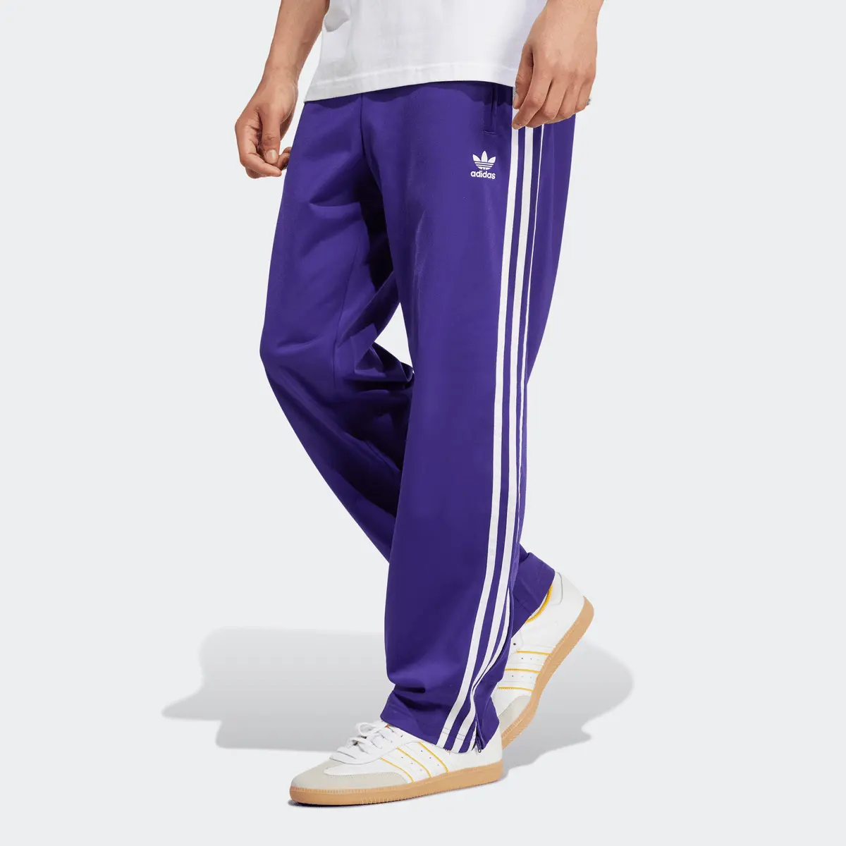 

Спортивные брюки adidas Originals Firebird Trackpant, фиолетовый