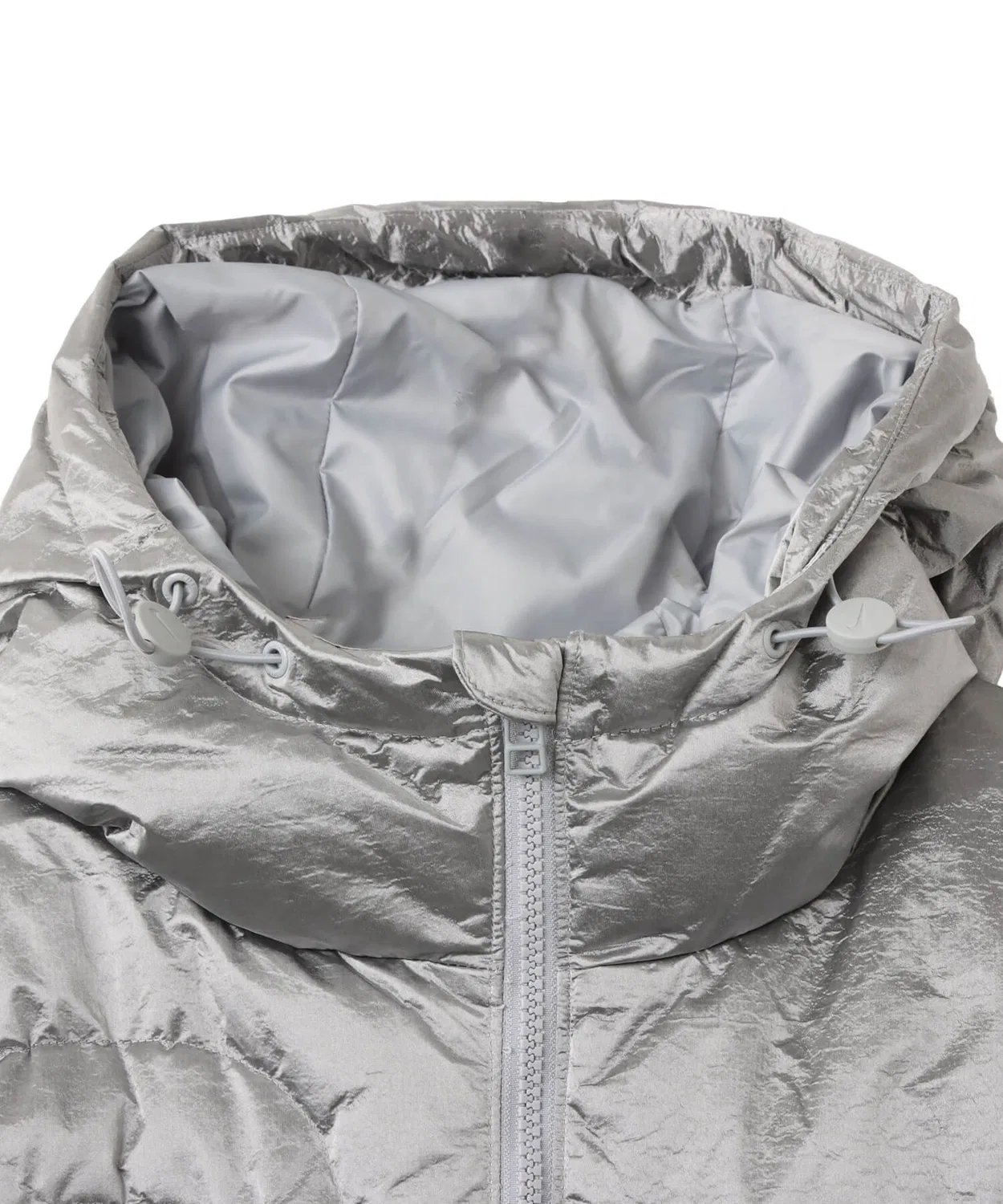 Пуховик женский Nike Therma-FIT Metallic Swoosh Puffer серебристый — фото 3