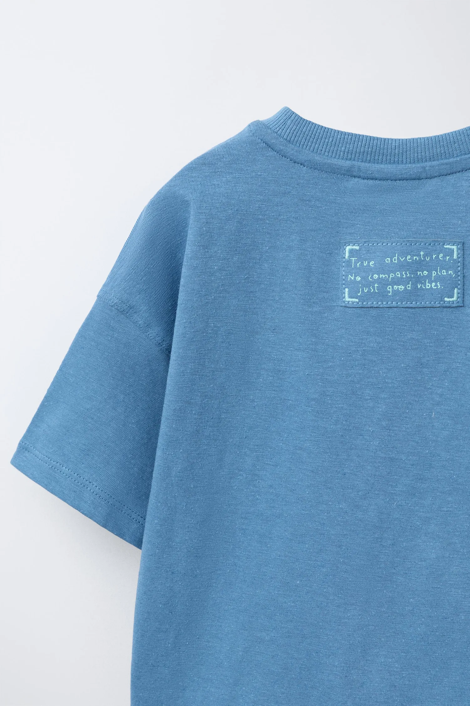 Zara Футболка из хлопка и льна с надписью — фото 4