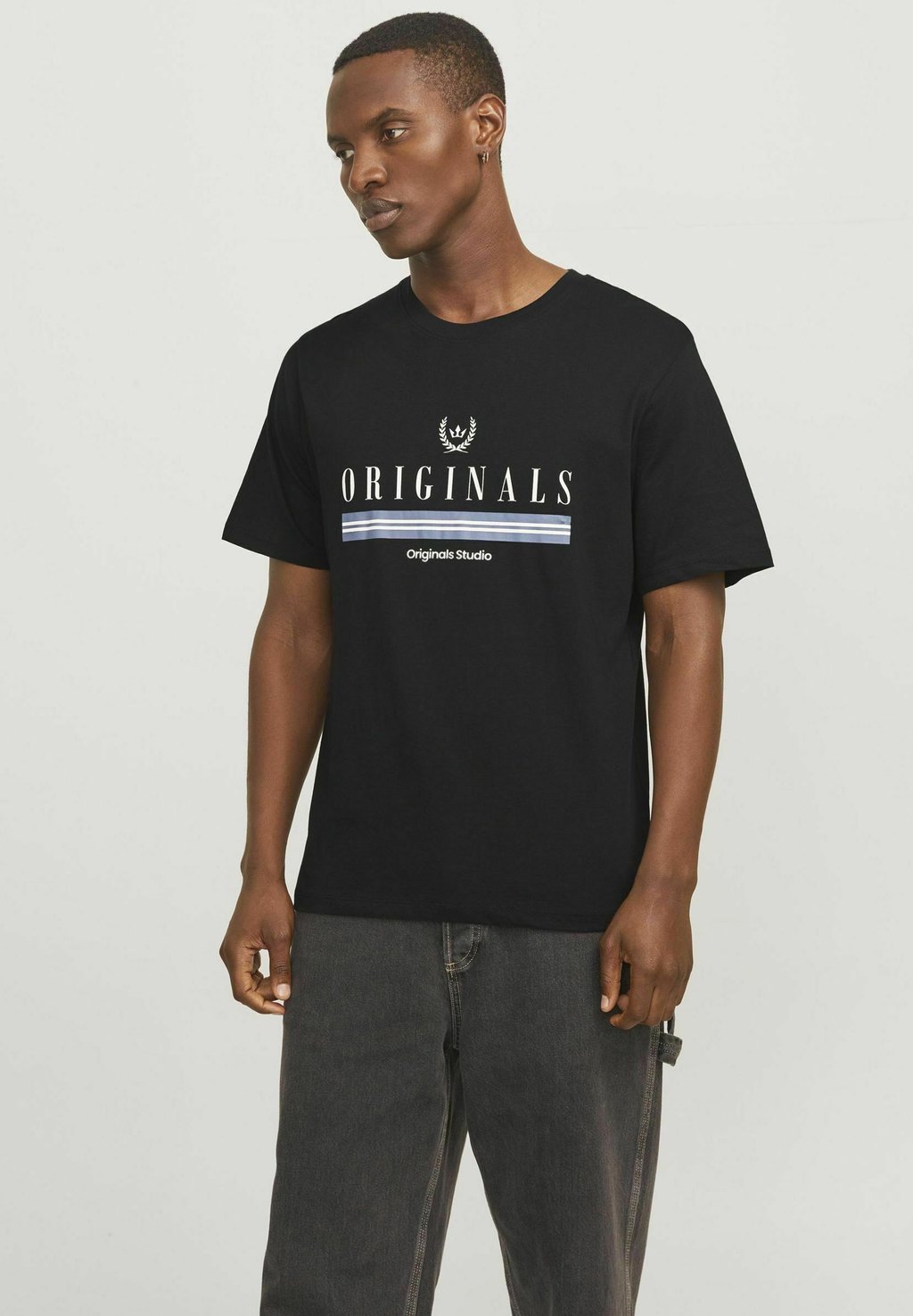 

Футболка с принтом RUNDHALS Jack & Jones, черный