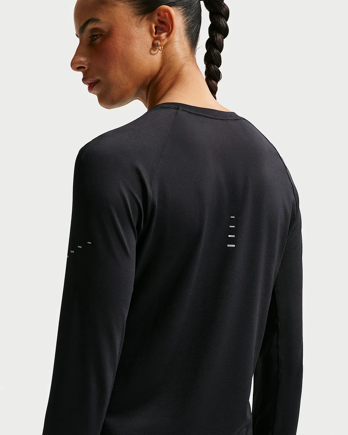 Женская длинная футболка с длинным рукавом Dri-FIT UV Nike Swift, Black — фото 2