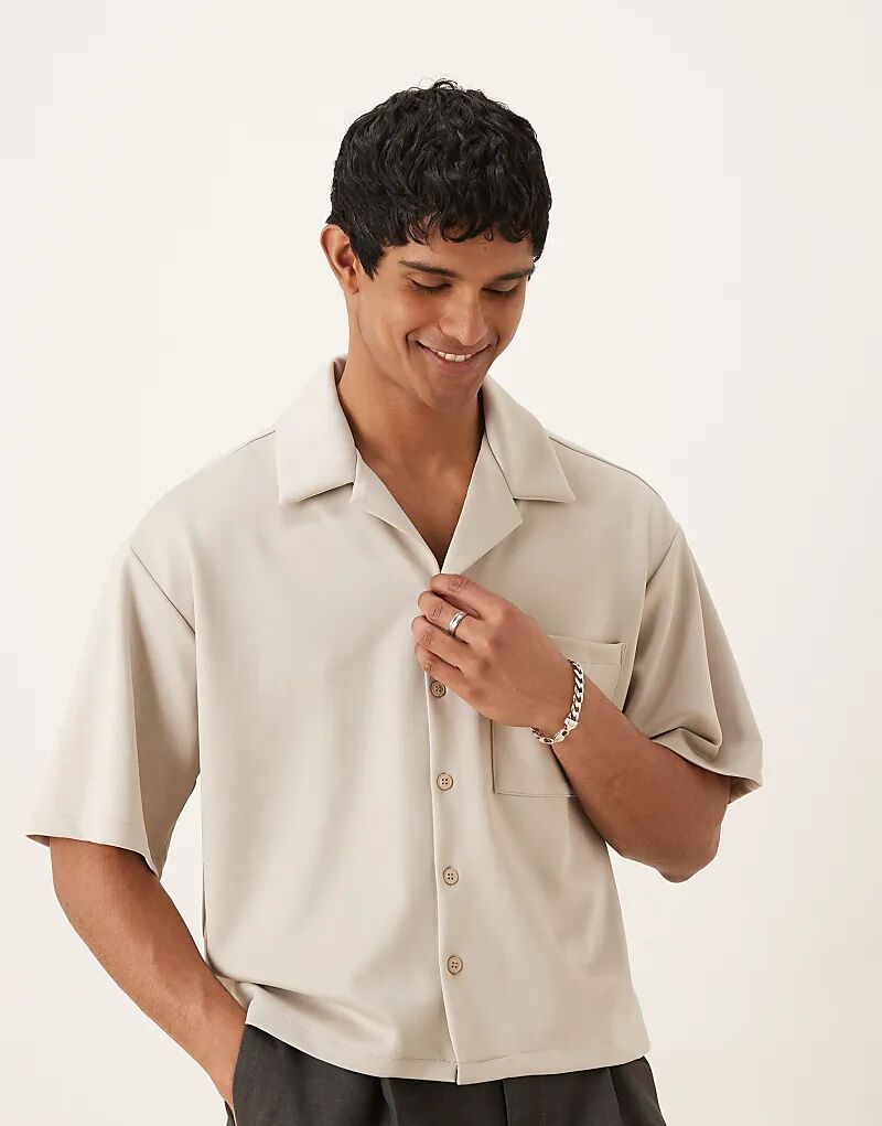 

Рубашка свободного кроя ASOS DESIGN 90-х годов из бежевой ткани в стиле «дайвинг»