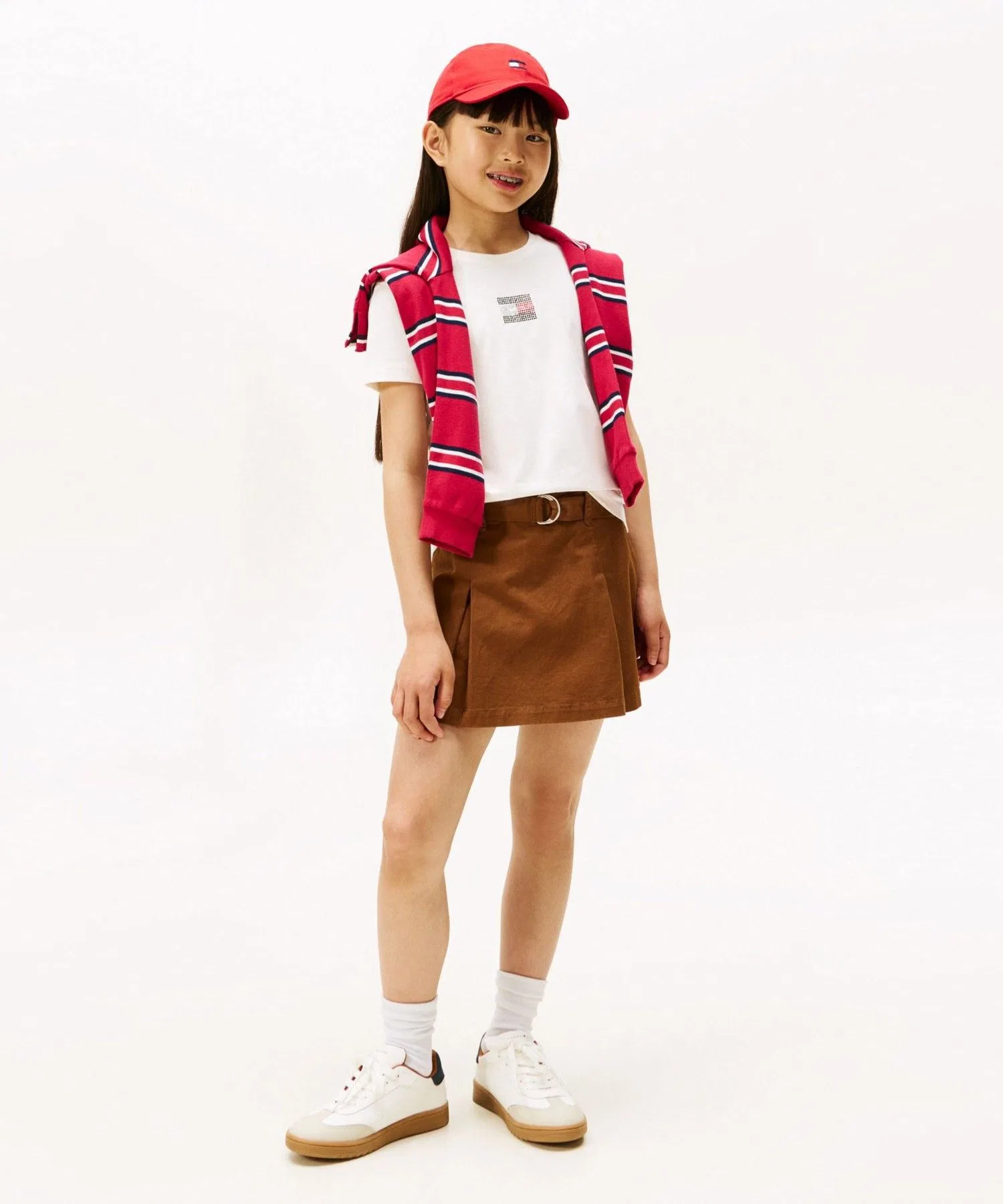 Футболка для девочек TOMMY HILFIGER с логотипом и стразами белая — фото 3