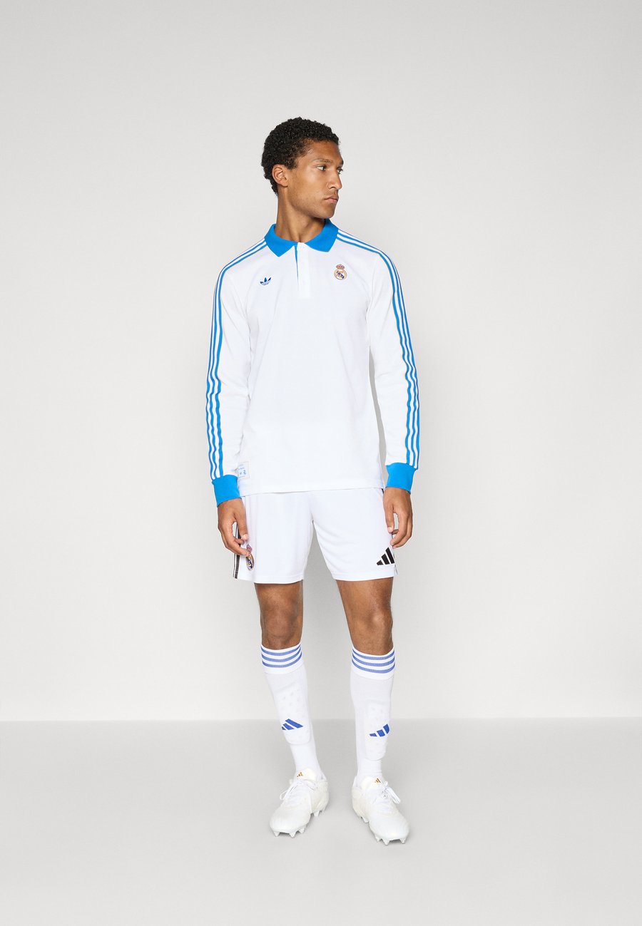 Поло Adidas Originals REAL MADRID ICON LONG SLEEVE POLO, White/Bluebird/White — фото 2