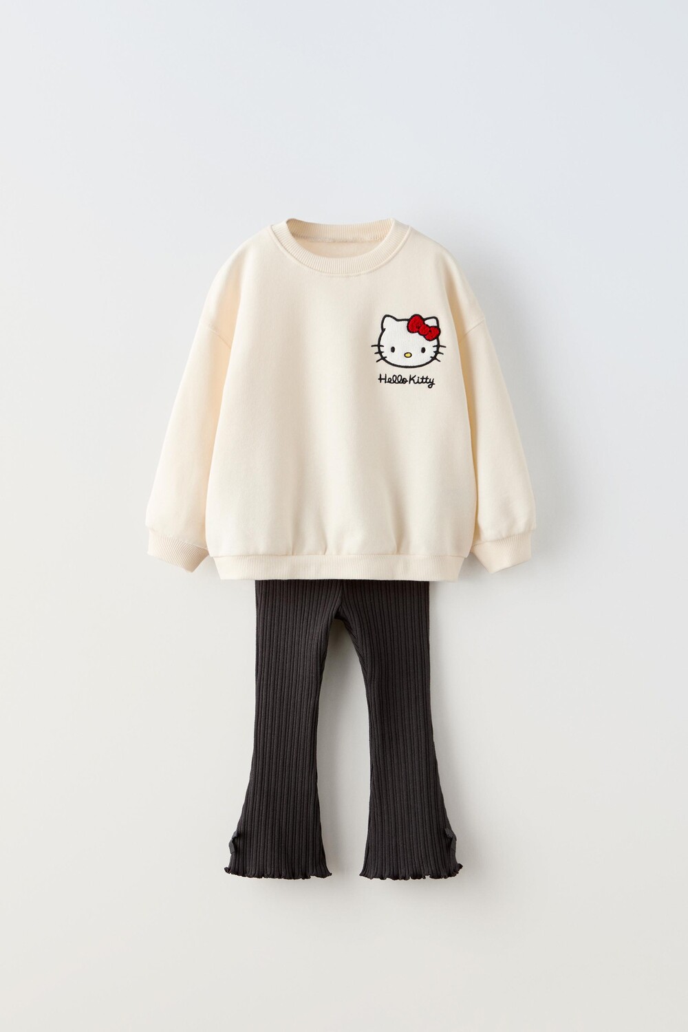 

Кофта и леггинсы hello kitty ZARA, экрю