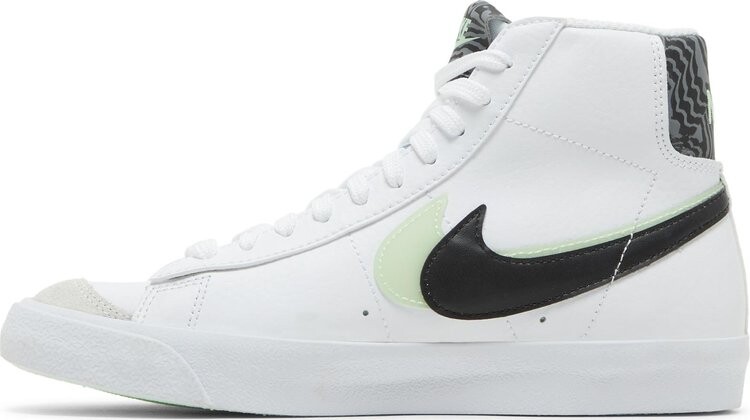 Кроссовки Nike Blazer Mid '77 SE GS 'Double Swoosh - White Vapor Green', белый — фото 4