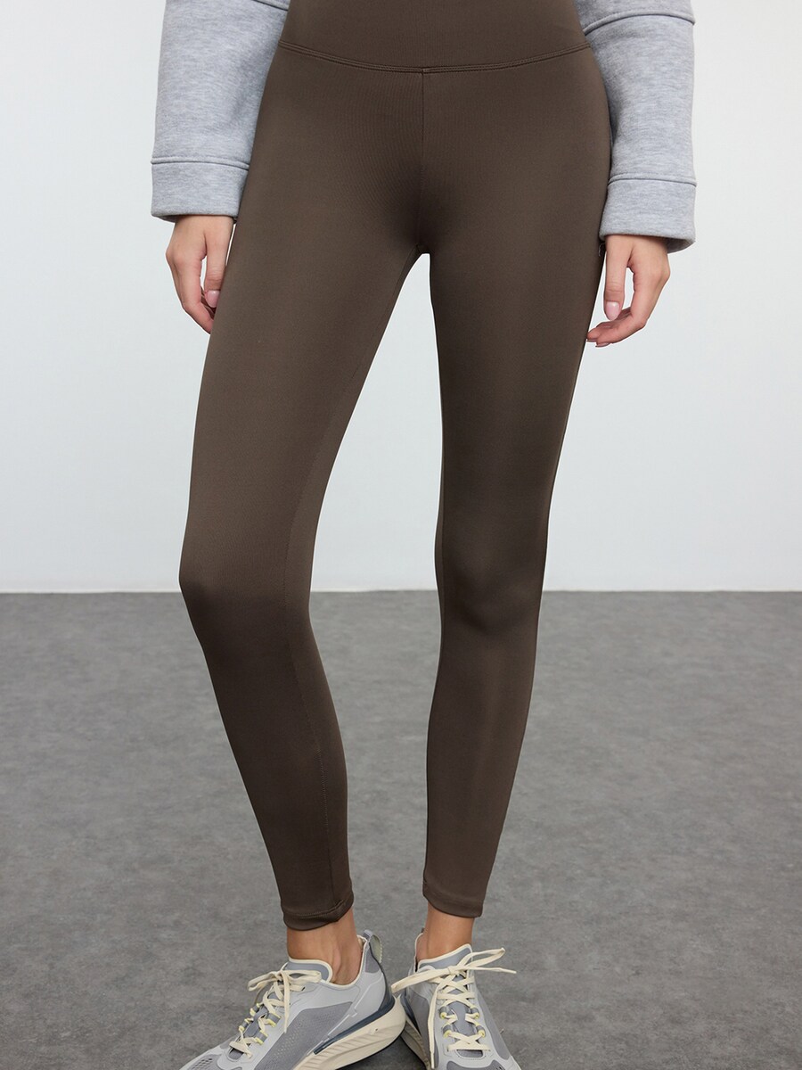 

Узкие леггинсы Trendyol, Olive