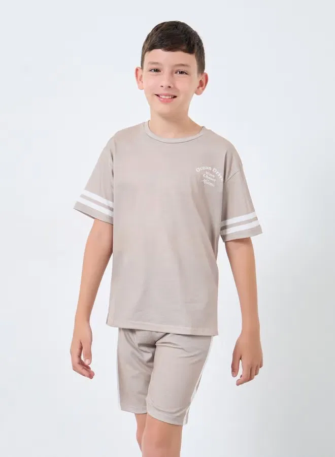 Комплект футболка и шорты с принтом Teen drop shoulder Styli, бежевый — фото 2