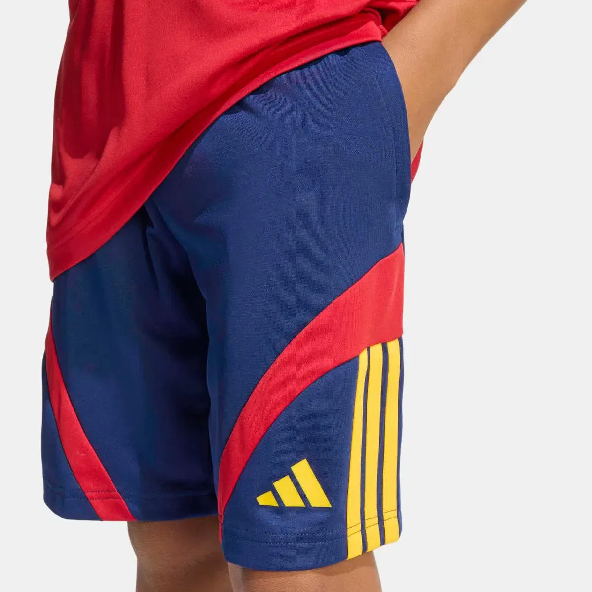 Детские шорты для мальчиков из полиэстера House of Tiro adidas, Синий — фото 4