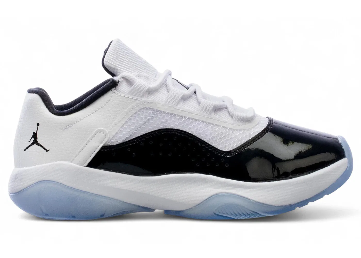 Детские кроссовки Lifestyle Jordan 11 CMFT Low Concord (GS) Jordan, White/Black