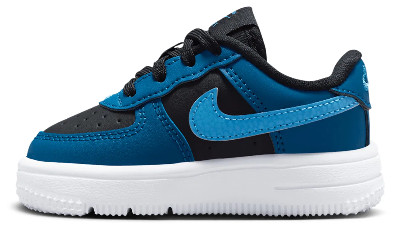Кроссовки для мальчиков Air Force 1 Low Lace Nike, цвет Dutch Blue/Court Blue/Black — фото 2