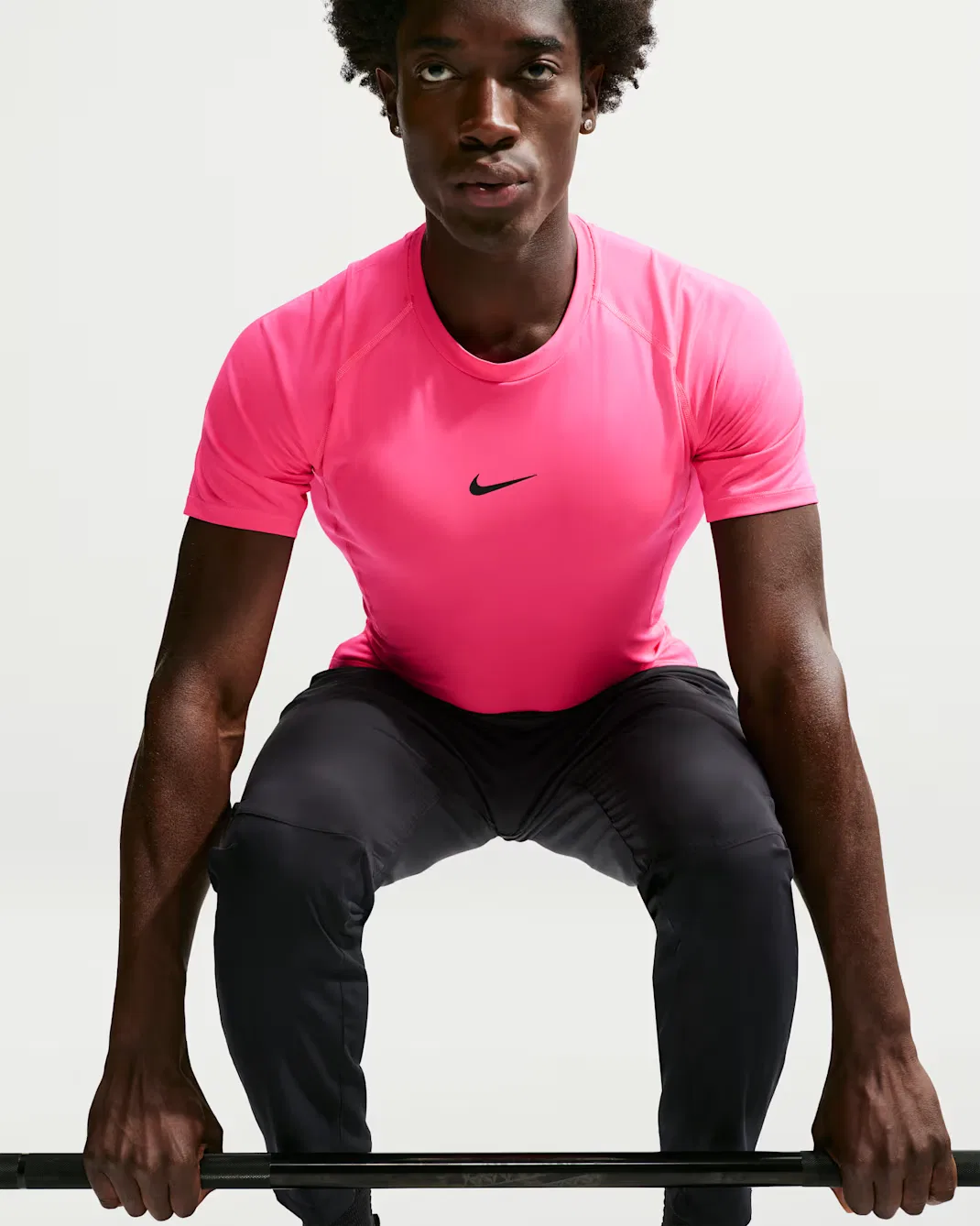 Мужская облегающая спортивная футболка Dri-FIT с коротким рукавом Nike Pro, Hyper Pink/Black — фото 3