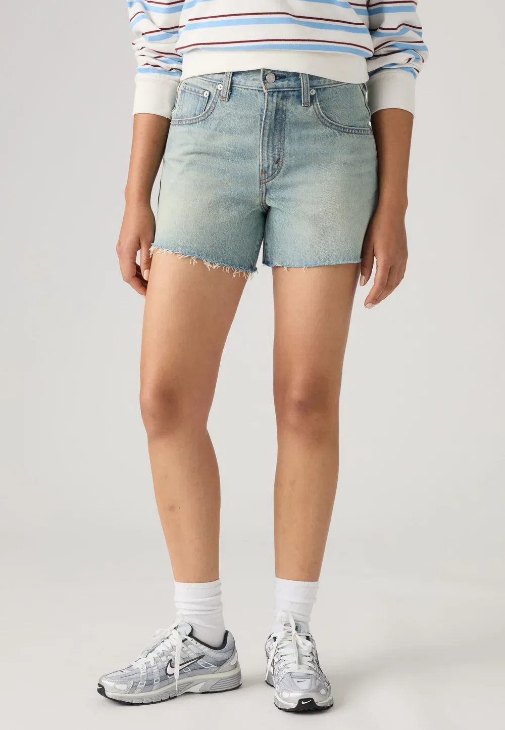 Джинсовые шорты средней длины с зауженными штанинами Levi'S, Time To Dust Short