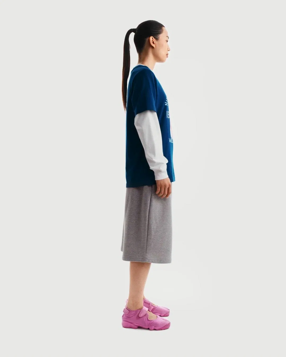 Женская футболка с принтом Nike Sportswear Valerian Blue, синяя — фото 2