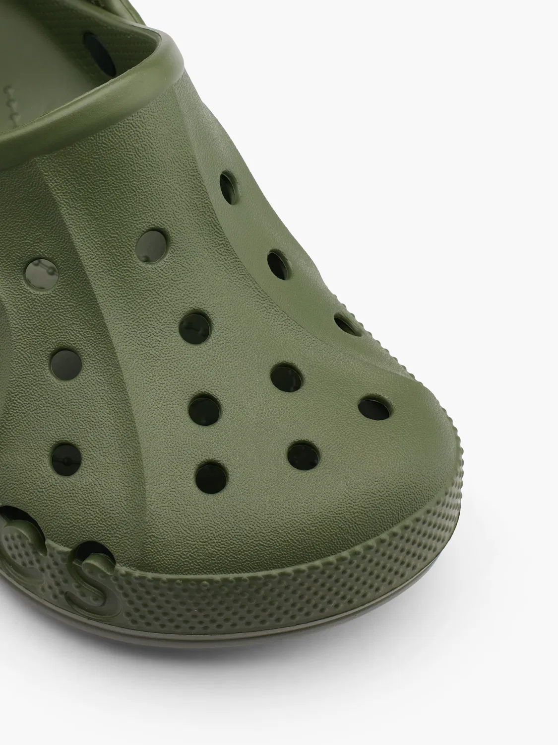 Детские сабо с ремешком Crocs, темно-зеленый — фото 2