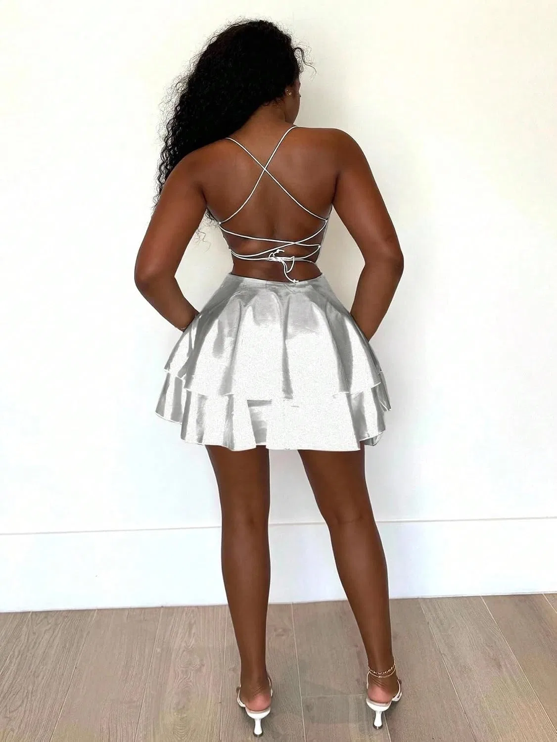 Женское мини-платье на бретелях с кружевной шнуровкой Backless, White — фото 3