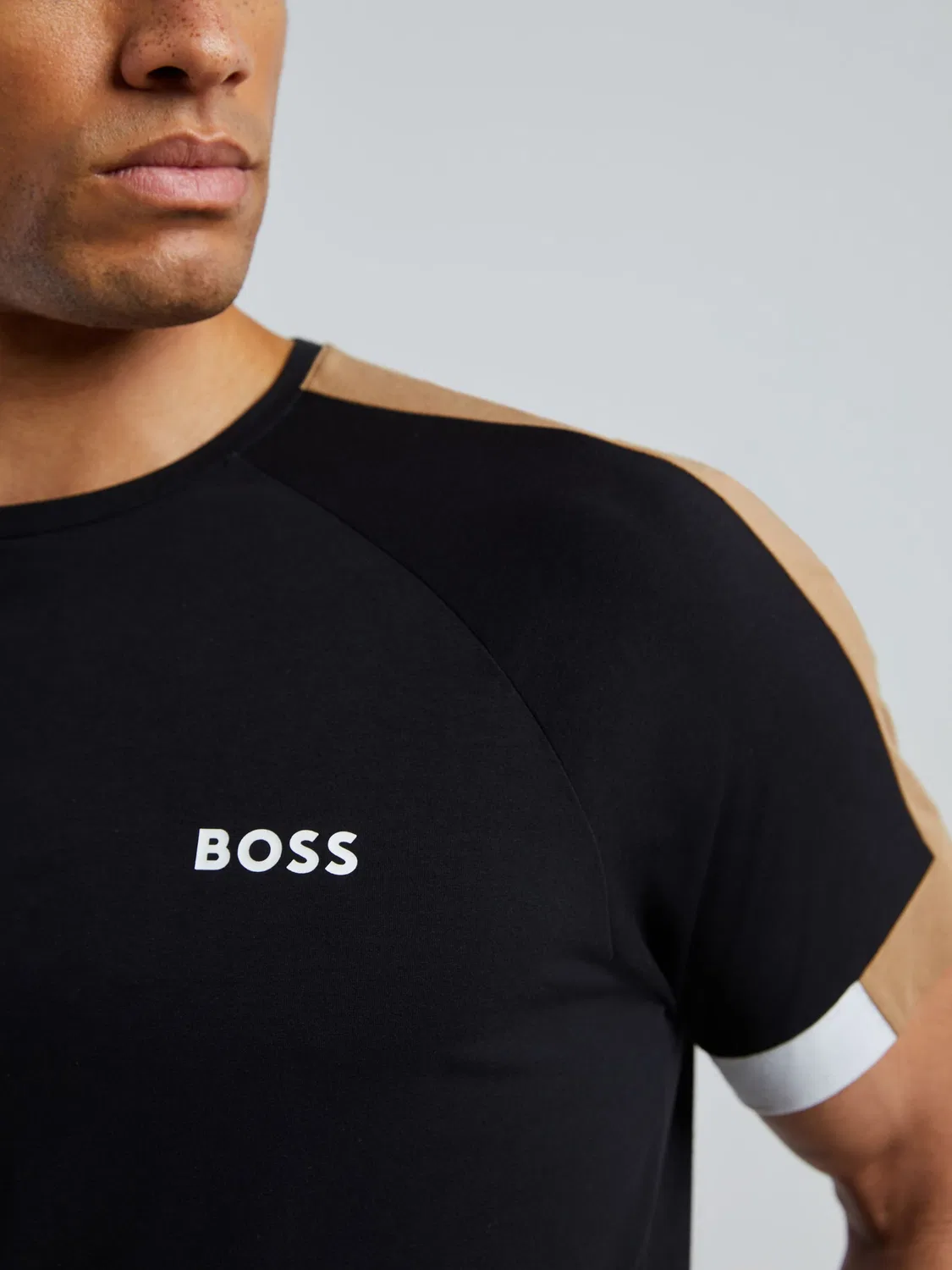 Черная футболка с логотипом BOSS Balance Regular Fit — фото 3