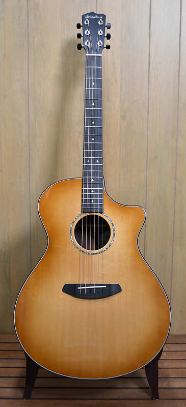 

Breedlove Concerto Copper CE Sitka + Rosewood 2021 Copperburst