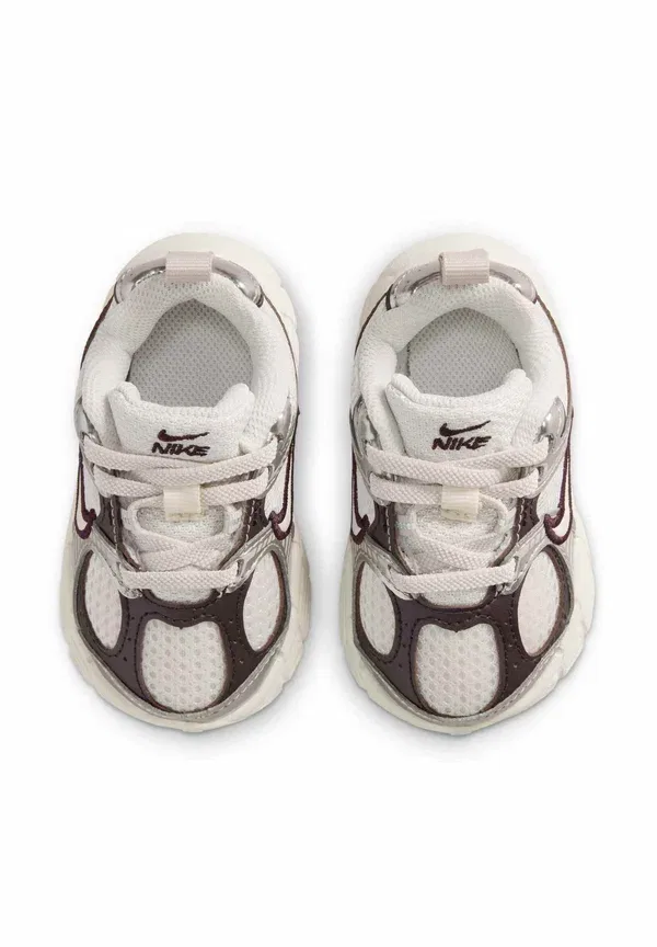 Кроссовки с текстильным верхом Nike Sportswear v5 rnr, Phantom, Moon, Particle Burgundy, Ash, Phantom, бордовый — фото 3