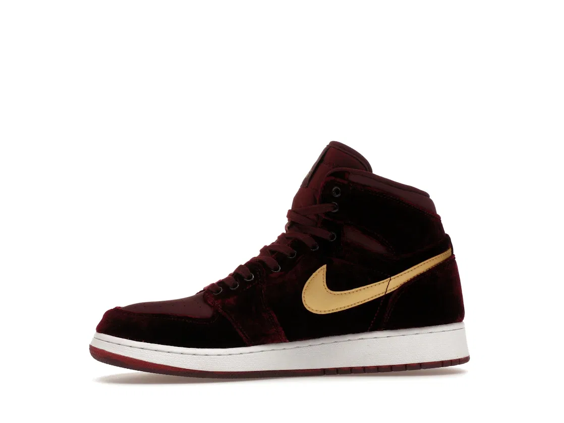 Детские кроссовки для мальчиков с велюровым верхом Jordan 1 Retro, Night Maroon/Metallic Gold-White — фото 3