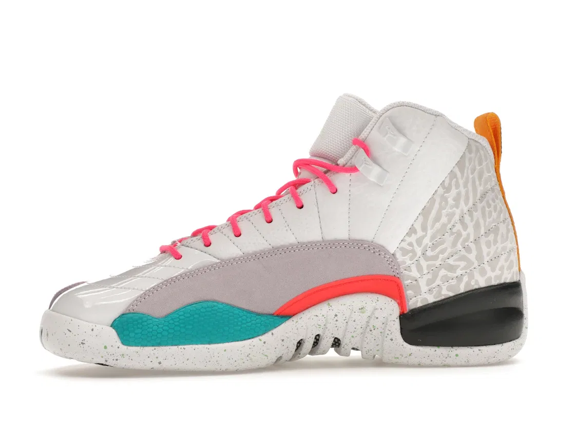 Детские кроссовки Lifestyle Jordan 12 Retro Jordan, White/Vapor Green/Photon Dust/Barely Grape/New Emerald/Infrared — фото 3