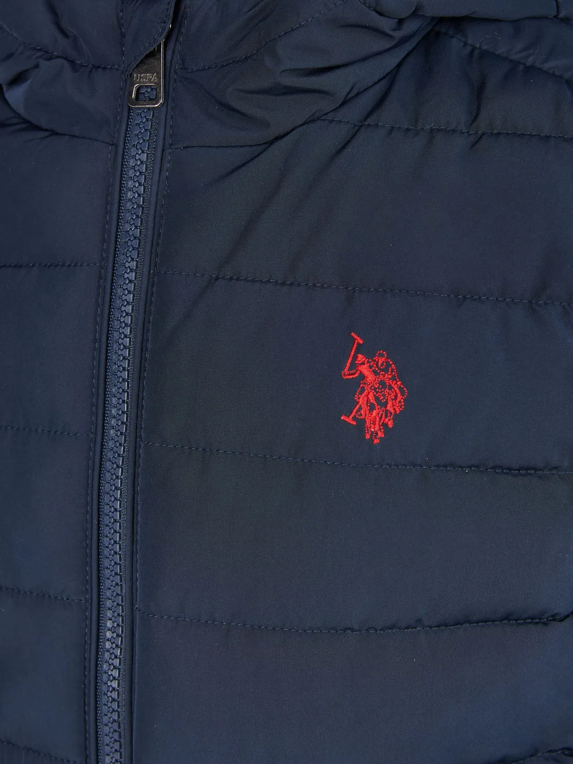 Куртка пуховик стеганая с капюшоном U.S. Polo Assn, темно-синяя — фото 4