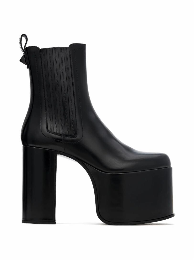 

Кожаные ботильоны на платформе One stud Valentino