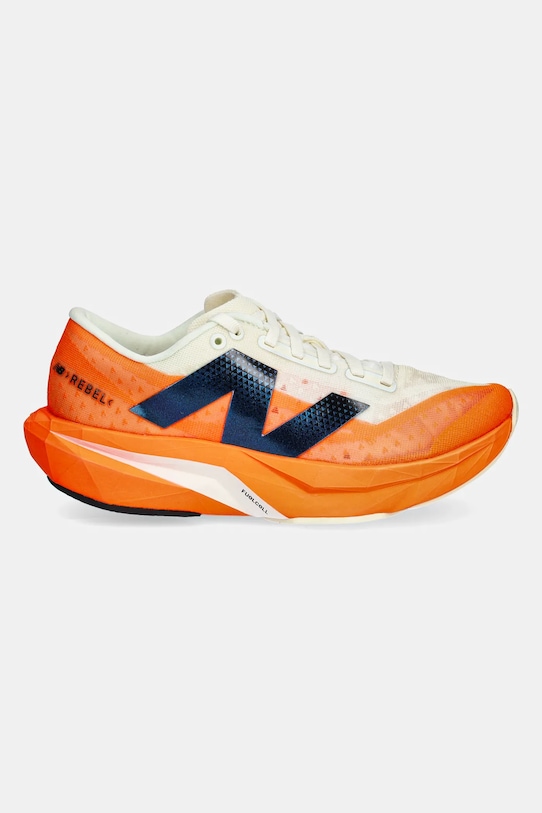 Беговые кроссовки FuelCell Rebel v2 New Balance, оранжевый — фото 2