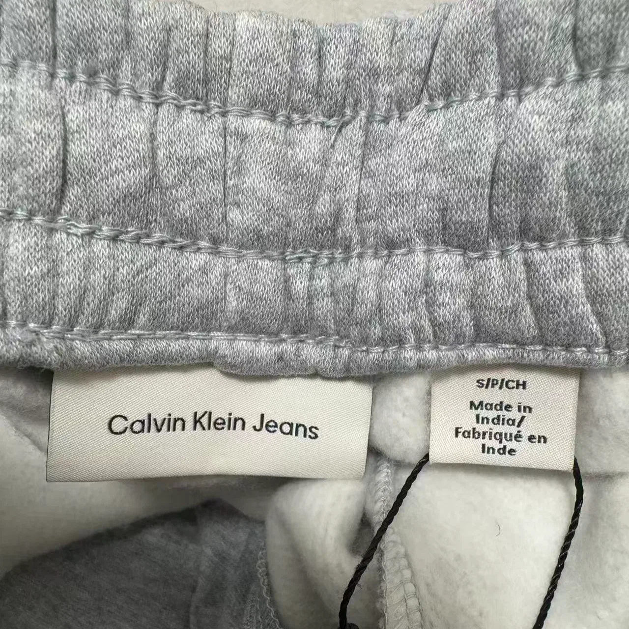 Трикотажные спортивные штаны Calvin Klein серые — фото 4
