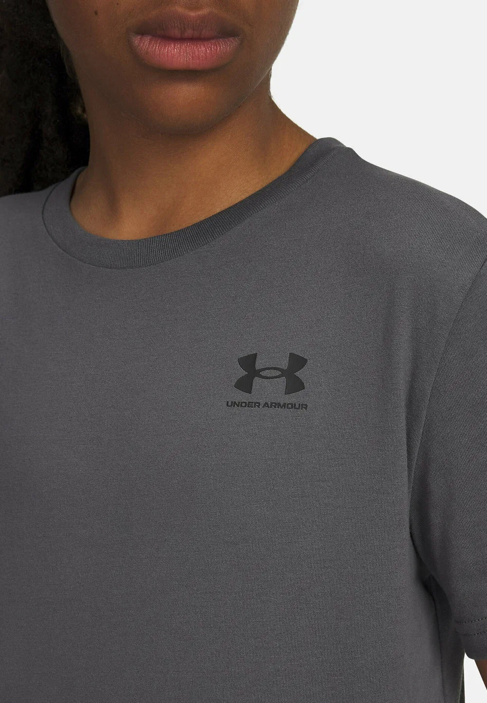 Спортивный стиль - базовая футболка Under Armour, Pitch Gray — фото 3