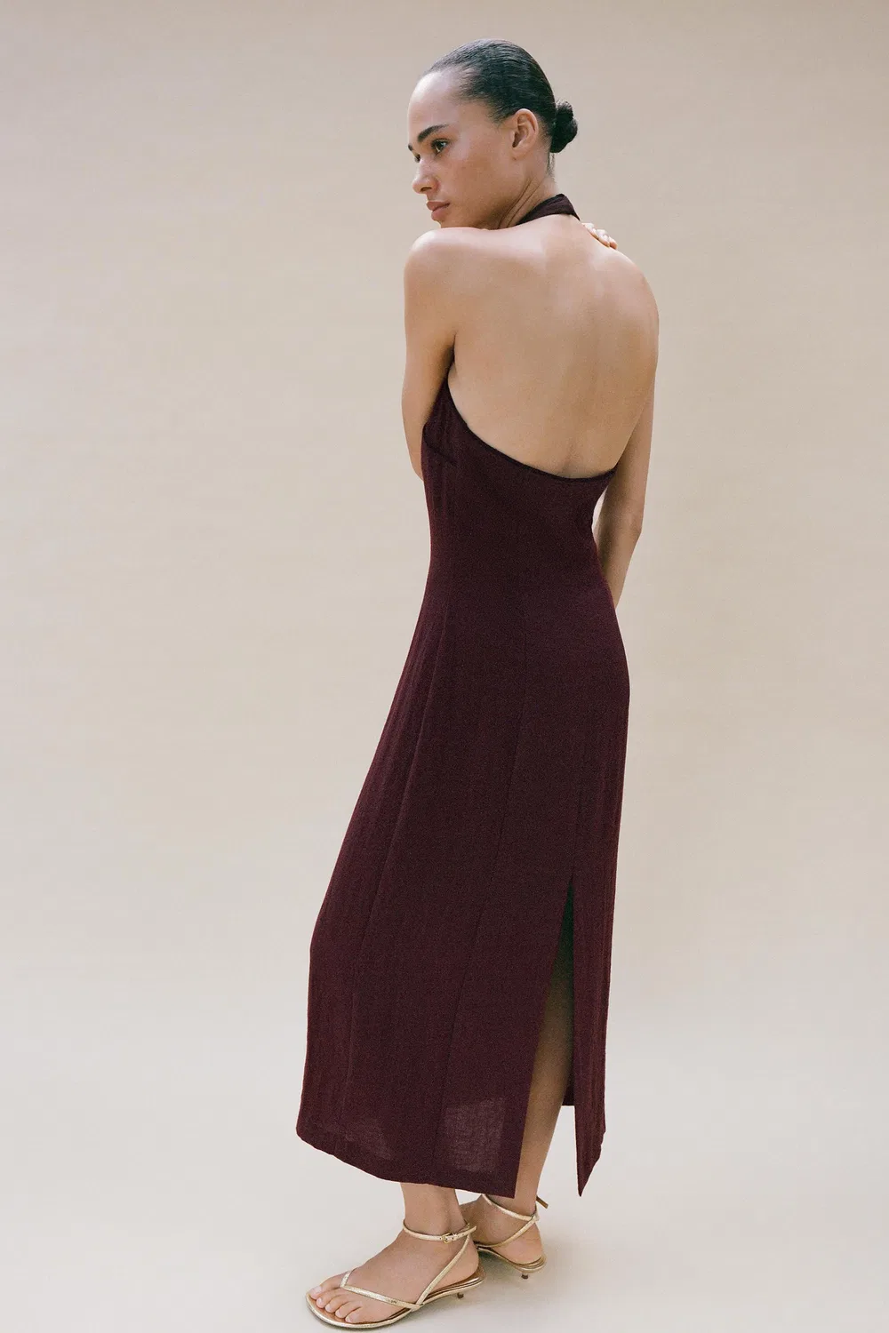 Платье с бретелькой через шею и застежкой-«лягушкой» ZARA, Burgundy — фото 4