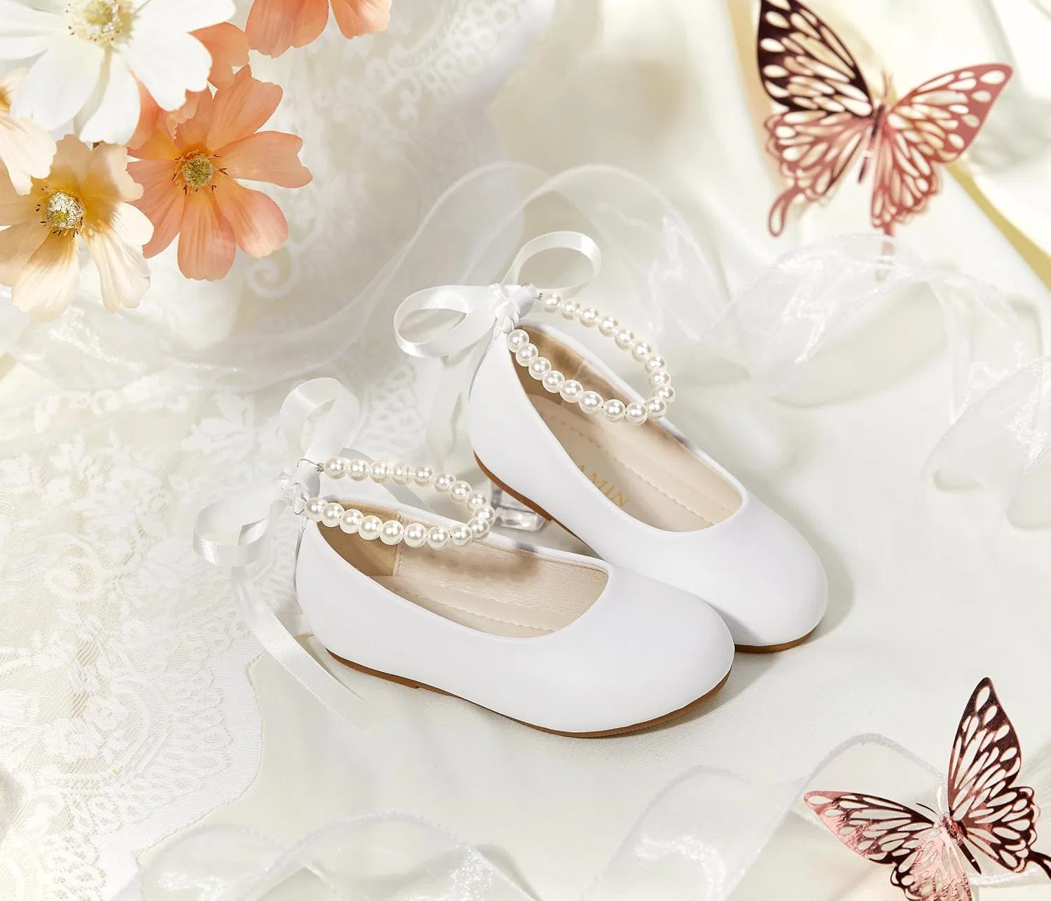 Детские туфли-балетки для девочек с жемчужным ремешком PHIRAMIN, White Pearl Strap — фото 3