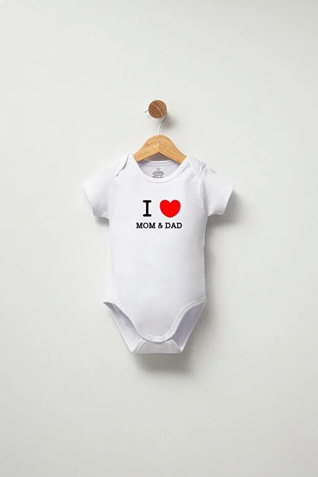 Детское боди для новорожденных с принтом I Love Mom & Dad Generic Brands, White