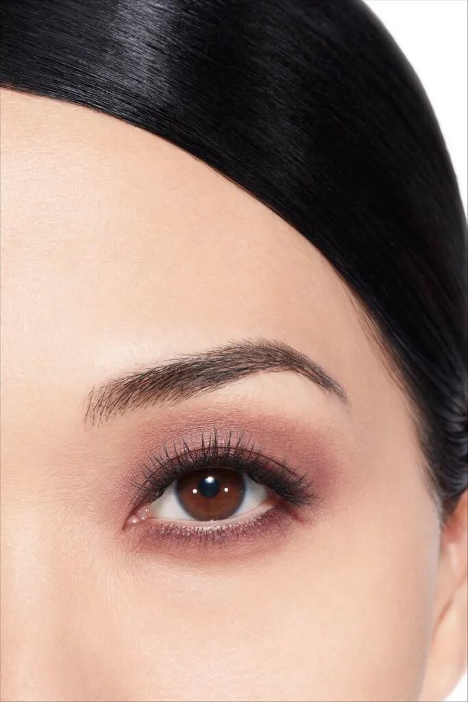 Компактные тени для век - многообразие эффектов Chanel Les 4 Ombres, 328 blurry mauve, 2 г — фото 4