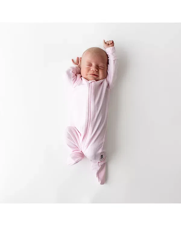 Детский комбинезон с принтом Pointelle Zippered Footie Kyte Baby, Sakura — фото 4