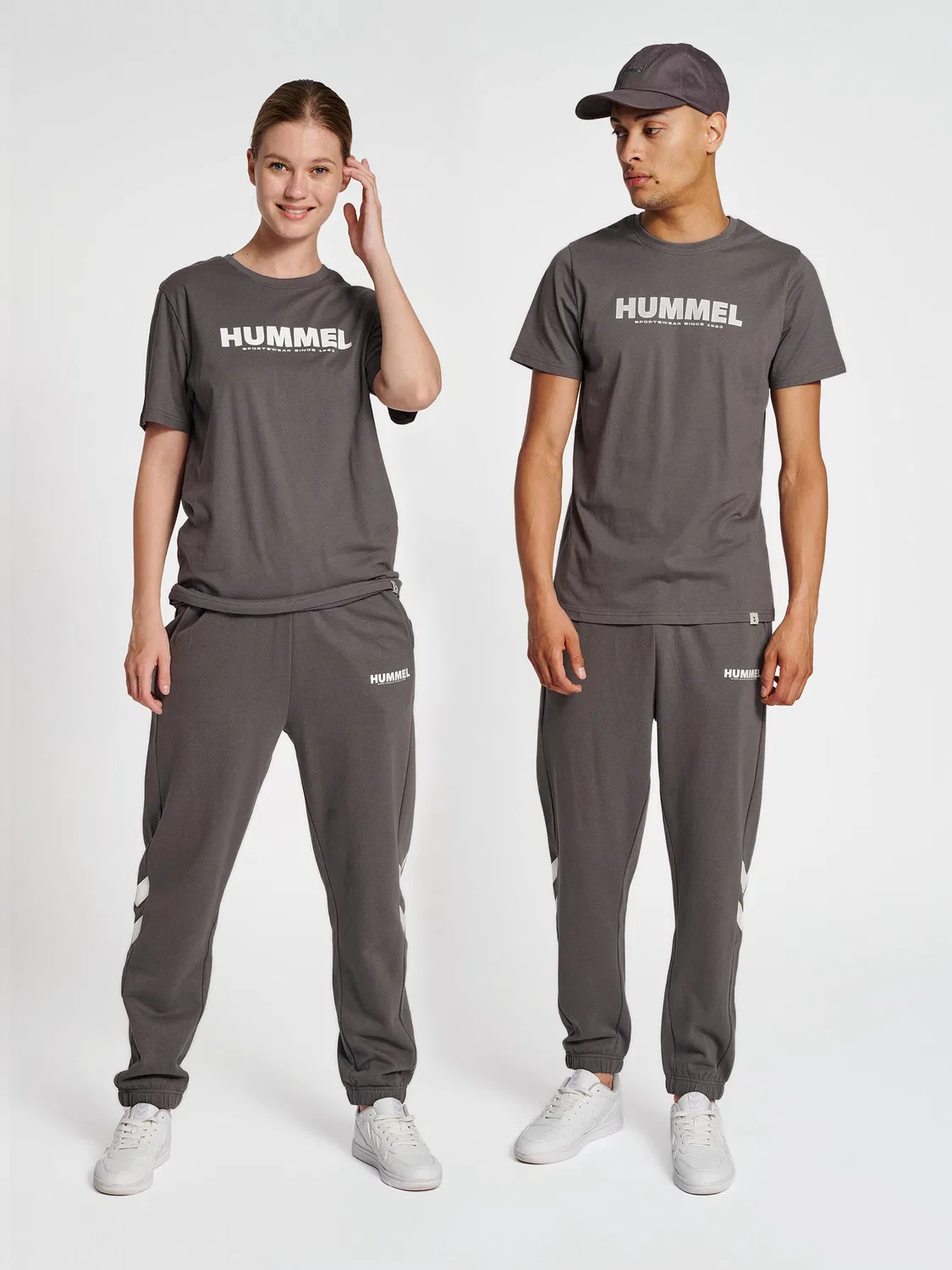 Детская хлопковая футболка Hmllegacy T-Shirt S/S Unisex, Hummel, Grau