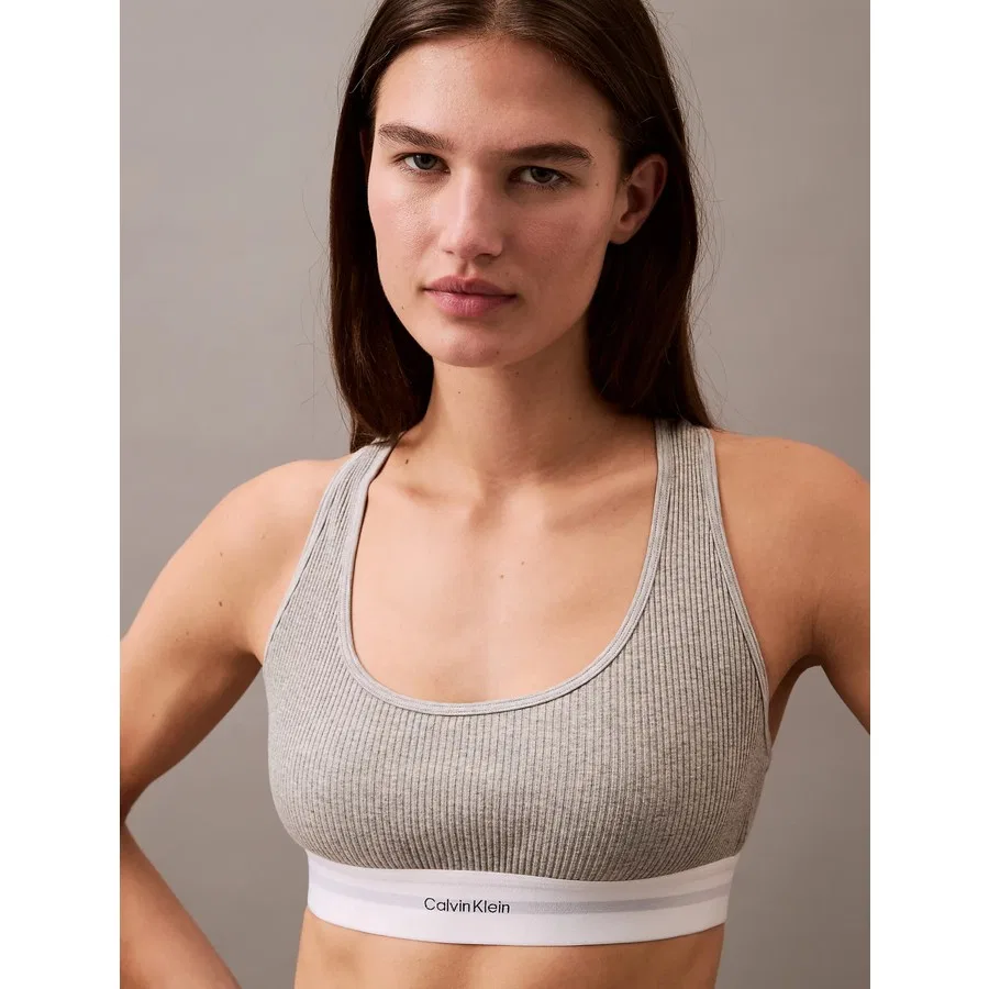 Спортивный бюстгальтер с легкой подкладкой Calvin Klein Lightly Lined Bralette, Разноцветный — фото 2