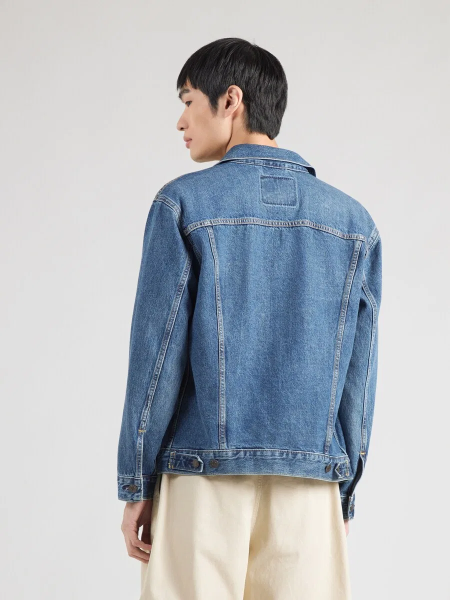 Куртка LEVI'S для межсезонья «Свободная куртка дальнобойщика» из синего денима — фото 4