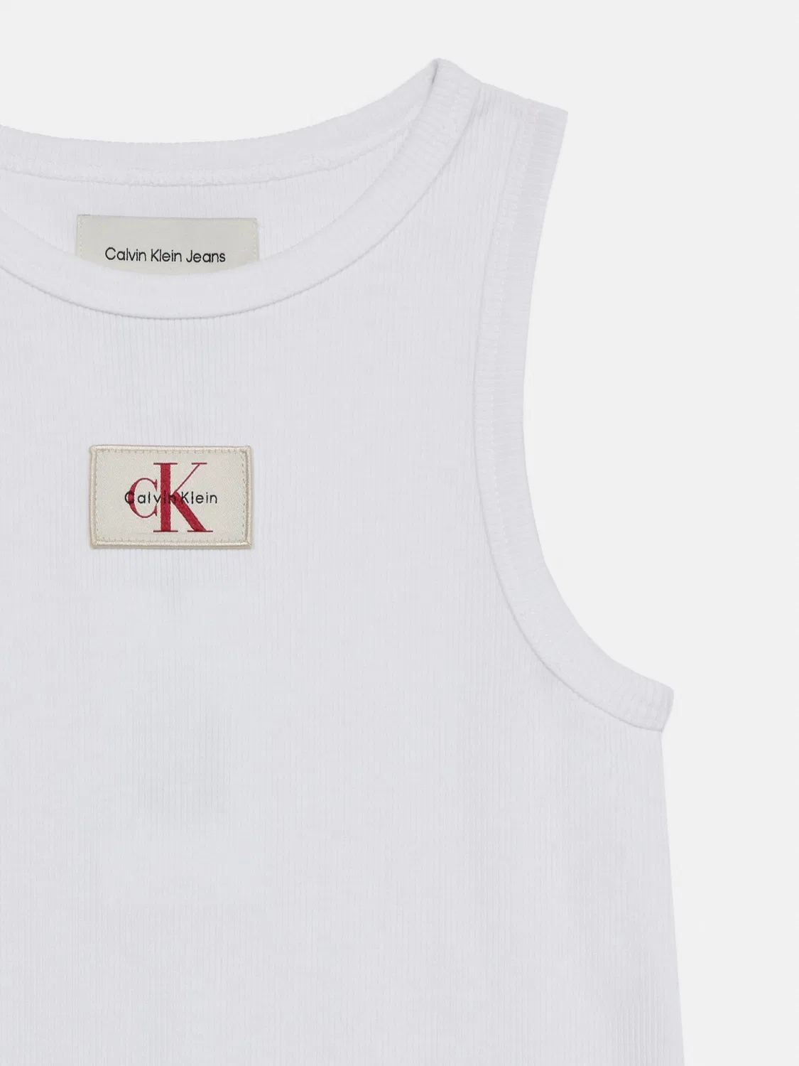 Топ Calvin Klein Jeans Monologo Patch Tank белого и кремового цвета — фото 3